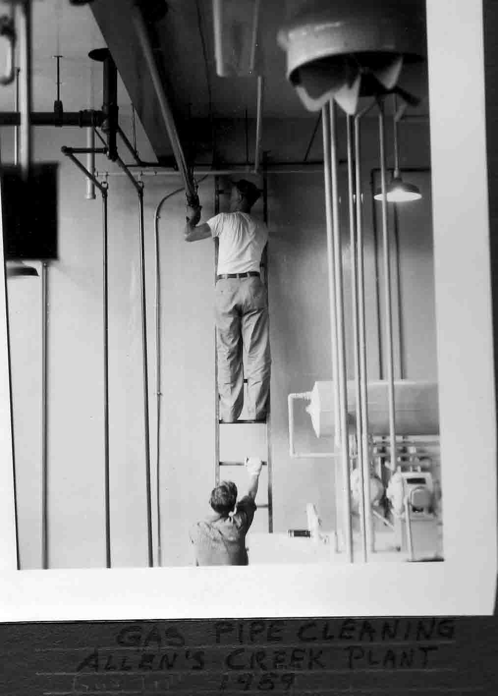 1959 Gas pipe cleaning AC plant